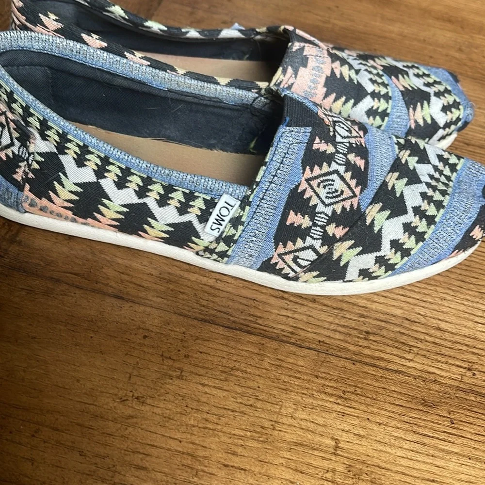 Tom’s size 9 | Aztec design